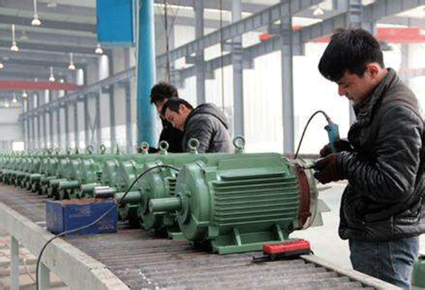 三相異步電動機在運轉中突然停止運行是怎么回事？